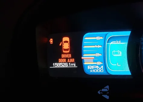 2011 Ford Fusion Hybrid from USA, damaged, VIN 3FADP0L33BR252255